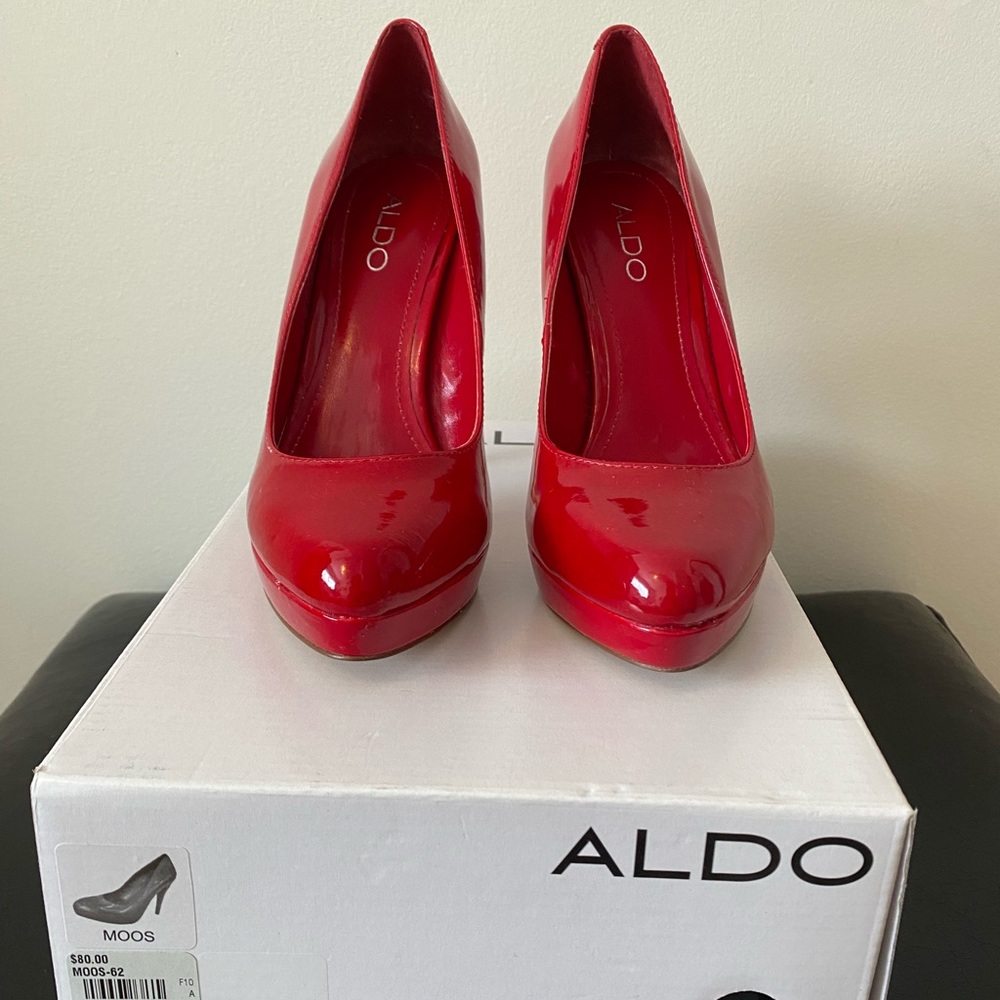 ALDO MOOS-62 Red Patent Leather Pump - Size 7B